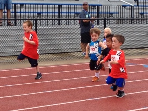 Owen runs a race with friends in the DAAA (Dwarf Athletic Association of America)
